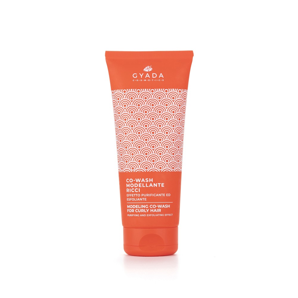 Curly | Modeling Co-Wash